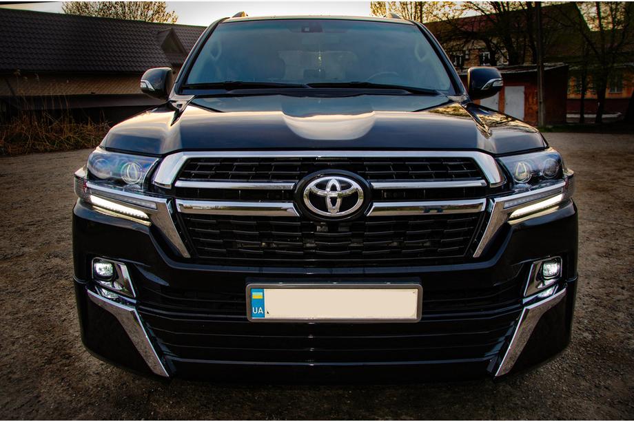 Toyota Land Cruiser 200 2007–2021 Facelift-muunnossarja LC200 2008-2015 -> 2021 Executive Kuva 3