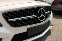 Mercedes CLS C218 2011–2018 Etusäleikkö 2011-2014 (Diamond Silver) kuva 5