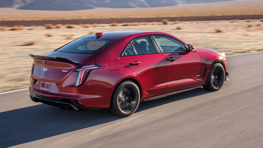 Cadillac CT4-V Blackwing: "viritetty" kompakti sedan 479 hevosvoimalla