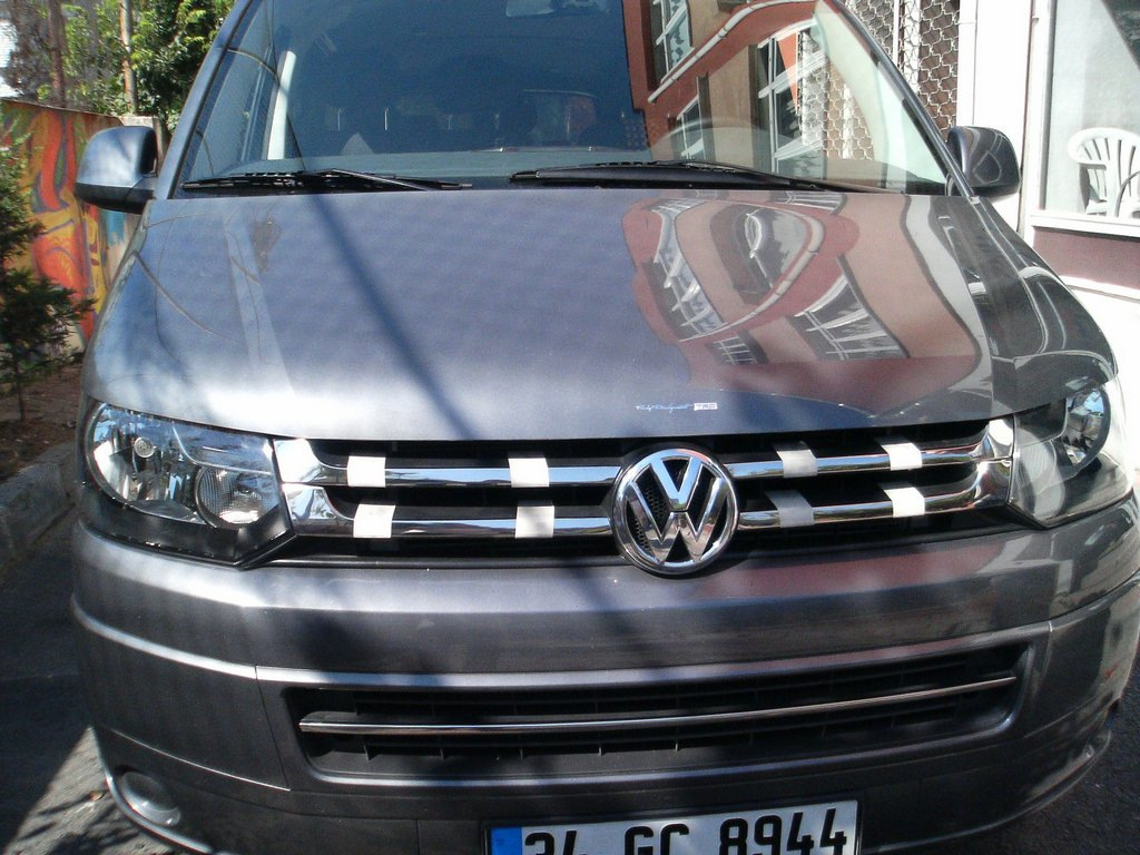 Säleikön lista jäähdyttimen säleikköön Volkswagen T5