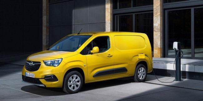 Opel Combo -tila-autosta esiteltiin sähköversio