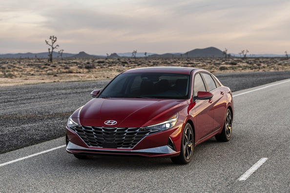 Katsaus seitsemännen sukupolven Hyundai Elantraan