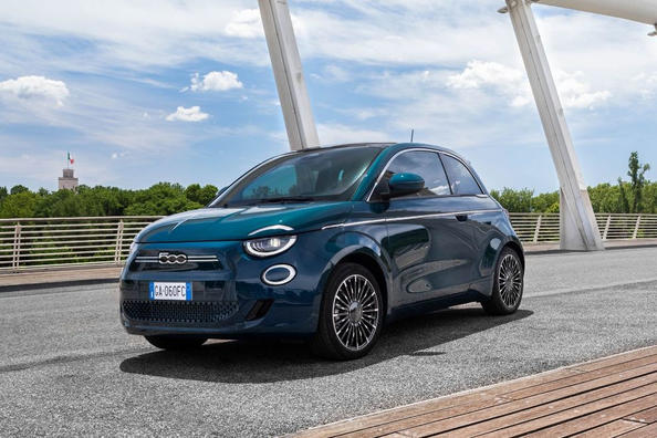 Koeajo: sähköinen subkompakti hatchback Fiat 500e
