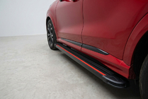 Ford Puma 2019– Sivuporrassarja Maya Red (2 kpl, alumiini) kuva 1