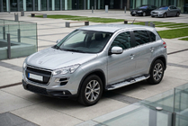 Peugeot 4008 2012–2017 Mevsim Grey sivuporrastangot (2 kpl, alumiini) kuva 1