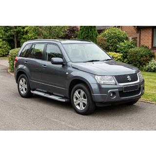 Mevsim Grey sivuporrastangot (2 kpl, alumiini) Suzuki Grand Vitara 2005–2017 kuva 1