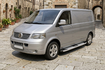 Volkswagen T5 Transporter 2003–2010 Mevsim Grey sivuporrastangot (2 kpl, alumiini) pitka akselivali kuva 1