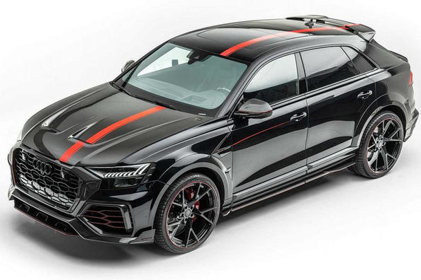 Urheilucrossover Audi RS Q8 Mansoryn käsittelyssä