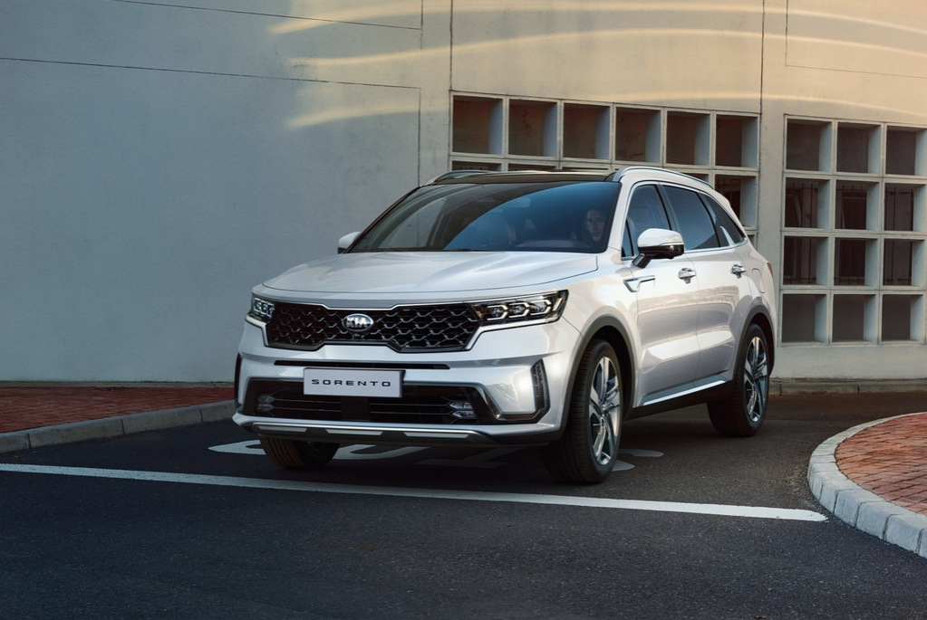 Katsaus neljännen sukupolven KIA Sorento -crossoverkseen