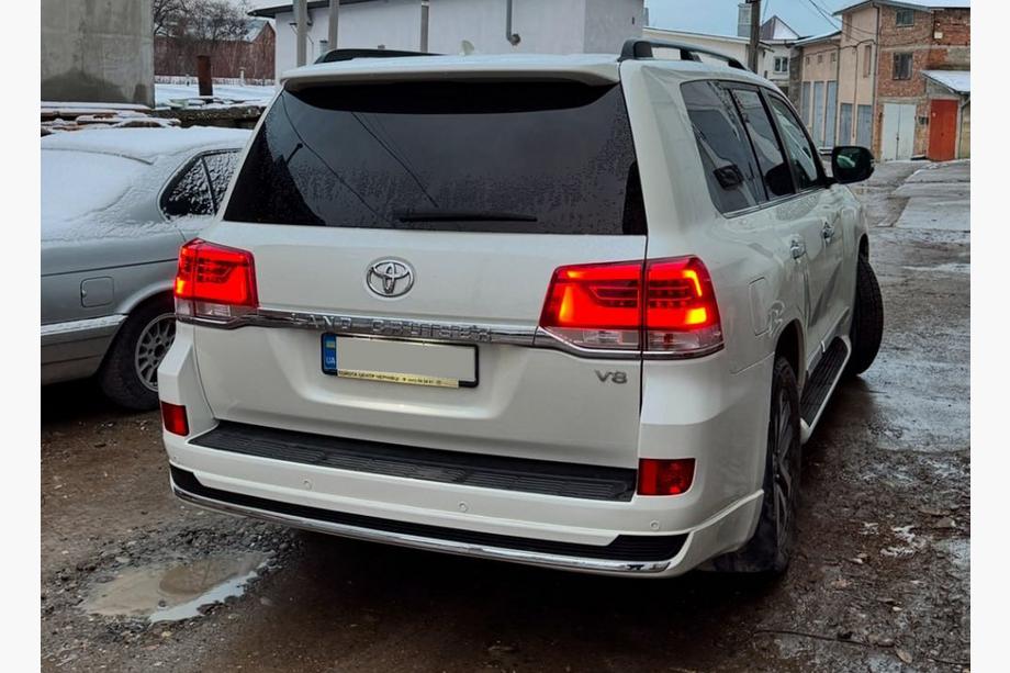 Toyota Land Cruiser 200 2007–2021 Takapuskuri 2016+ maalattavaksi (Kiina) Image