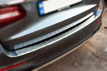 Mercedes GLC X253 2015–2022 Takapuskurin suojalista Carmos (2015-2019, ruostumaton teräs) kuva 1