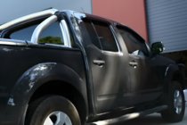 Nissan Navara 2006–2015 Ikkunadeflektorit (4 kpl, HIC) kuva 2