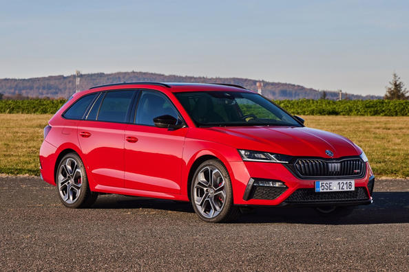 Skoda Octavia RS Combi -farmarin koeajo