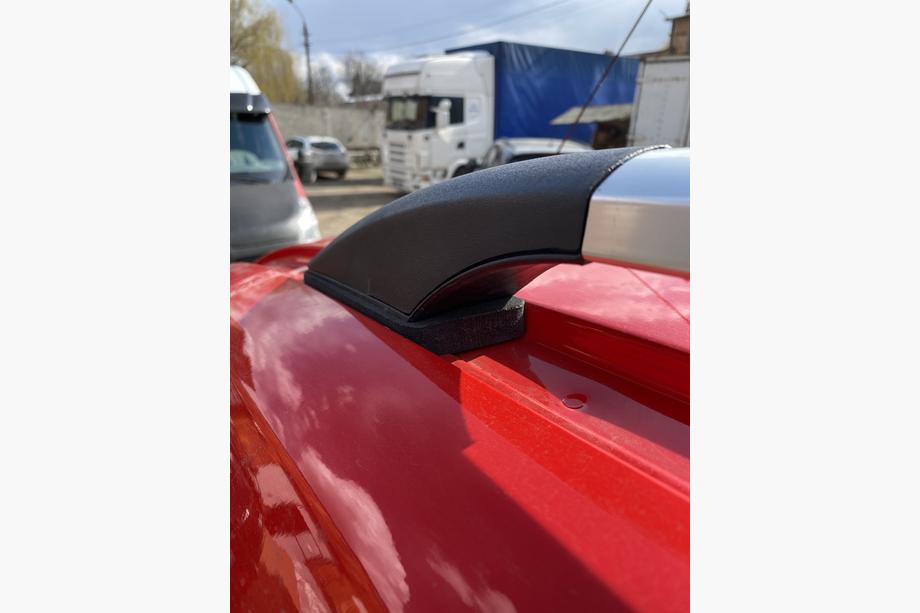 Ford Connect 2014–2021 Kromatut kattokaiteet Kuva 13