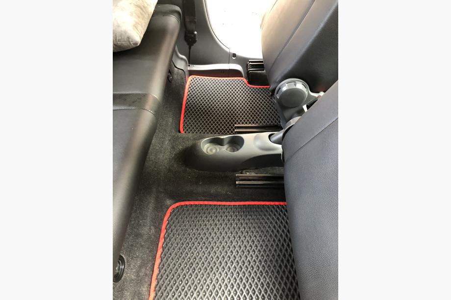 Fiat 500/500L 2013–2022 EVA-lattiamatot 500:een, mustat Kuva 9