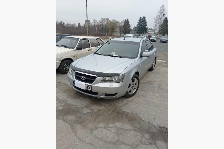 Hyundai Sonata NF 2004–2009 Konepellin tuuliohjain (VIP) Image