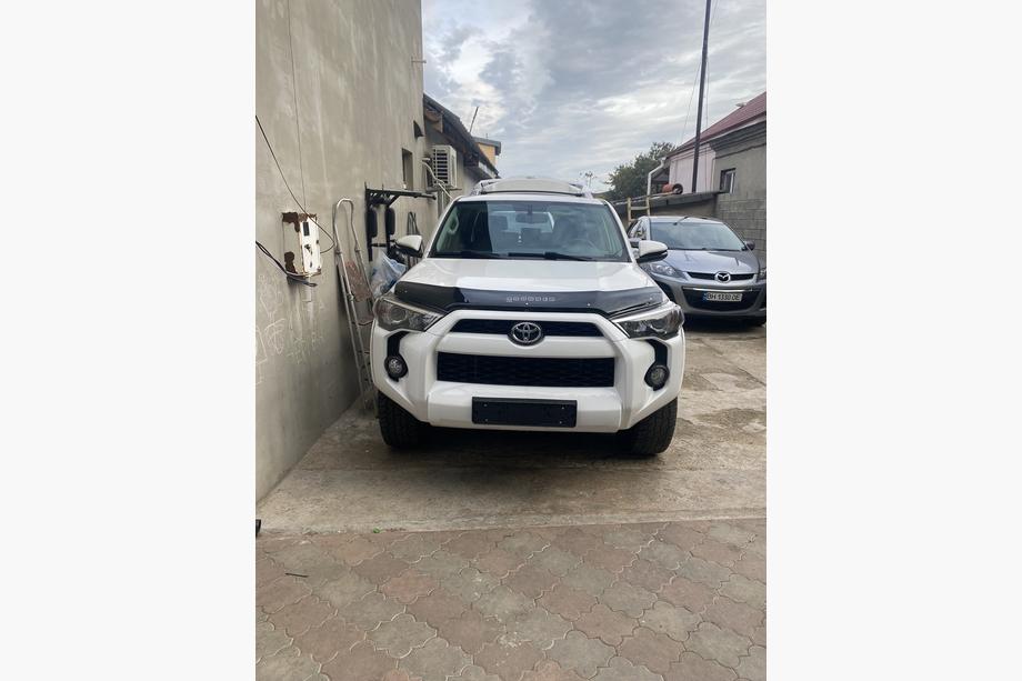 Toyota 4Runner 2009–2024 Konepellin tuuliohjain (VIP) Image