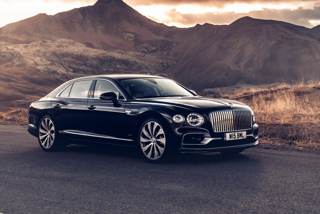 Koeajo: nelivetoinen luksussedan Bentley Flying Spur