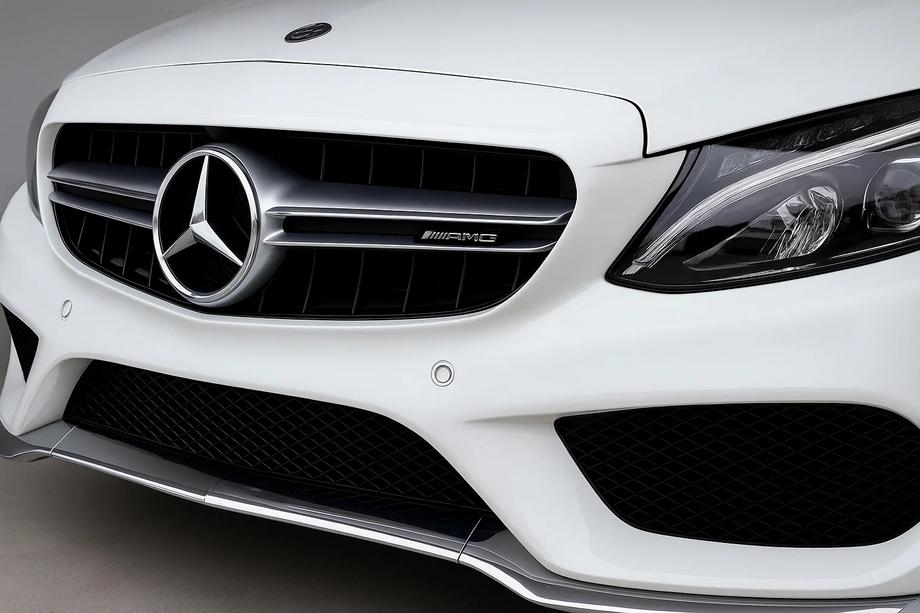 Mercedes C-class W205 2014–2021 Etusäleikkö C63-design (Avantgarde/AMG-Line/C43 AMG) Image