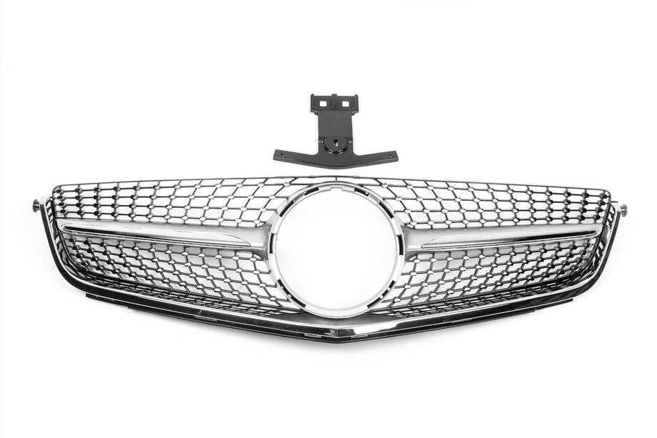 Mercedes C-sarja W204 2007–2015 Etusäleikkö Diamond Silver (C63) 2007-2011 Image