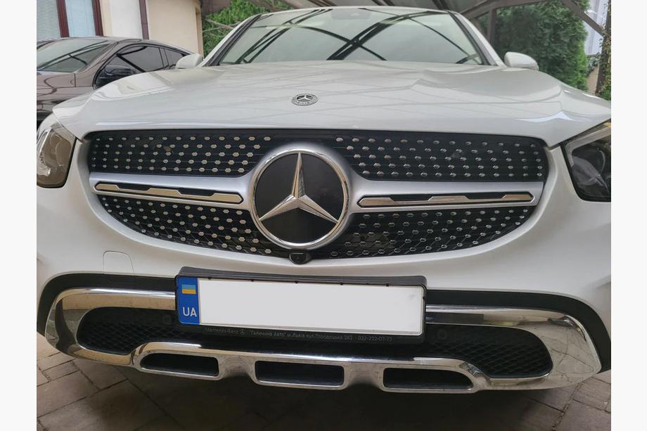Mercedes GLC X253 2015–2022 Etusäleikkö Diamond Silver (Base 2019-2022) Image