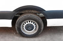 Mercedes Sprinter W907/W910 2018– Lokasuojan kaarilevikkeet (4 kpl, mustat) kuva 6