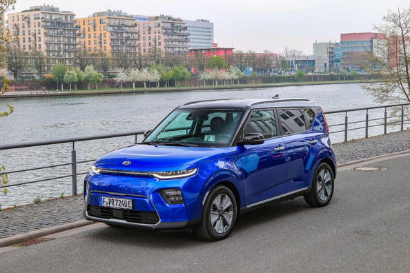 Subkompakti sähköinen crossover KIA Soul EV