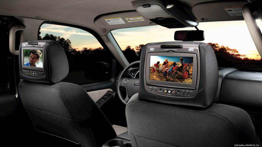 Näin valitset TV:n autoon