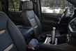 Katsaus isoon 8-paikkaiseen GMC Yukon -maasturiin kuva 8