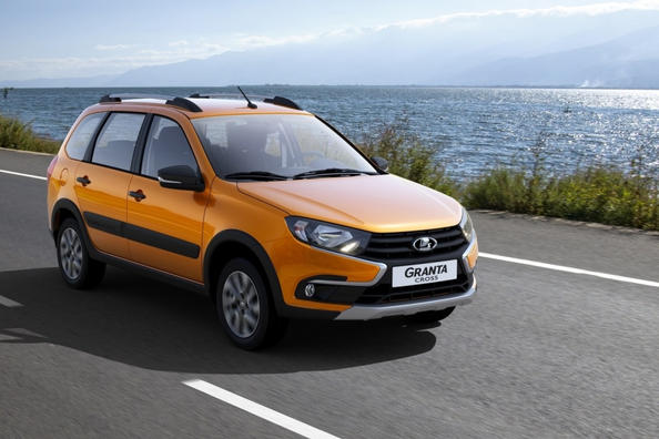 Lada Granta Cross: korotettu farmari