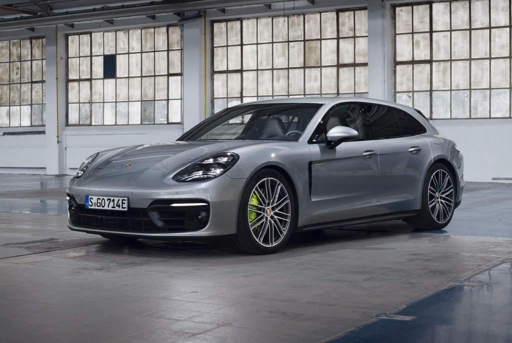 Koeajo: nelivetoinen Porsche Panamera Sport Turismo