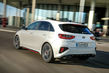 Katsaus urheilulliseen KIA Ceed GT -hatchbackiin kuva 4