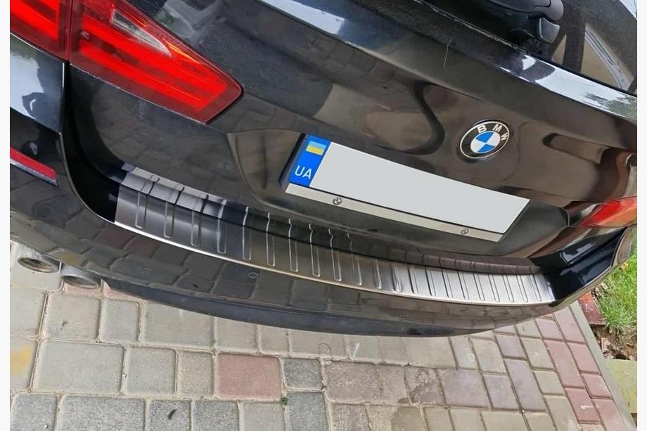 BMW 5-sarja F10/F11 2010–2016 Takapuskurin suojalista Carmos (SW, ruostumaton teräs) Image