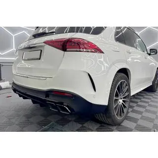 Takadiffuusori pakoputken päillä GLE63 Black (2018-2026)