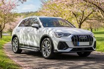 Audi Q3 2019–2025 Allmond Grey -sivukynnykset (2 kpl, alumiini) kuva 1