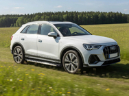 Audi Q3 2019–2025 BlackLine-sivuporrast (2 kpl, alumiini) kuva 1