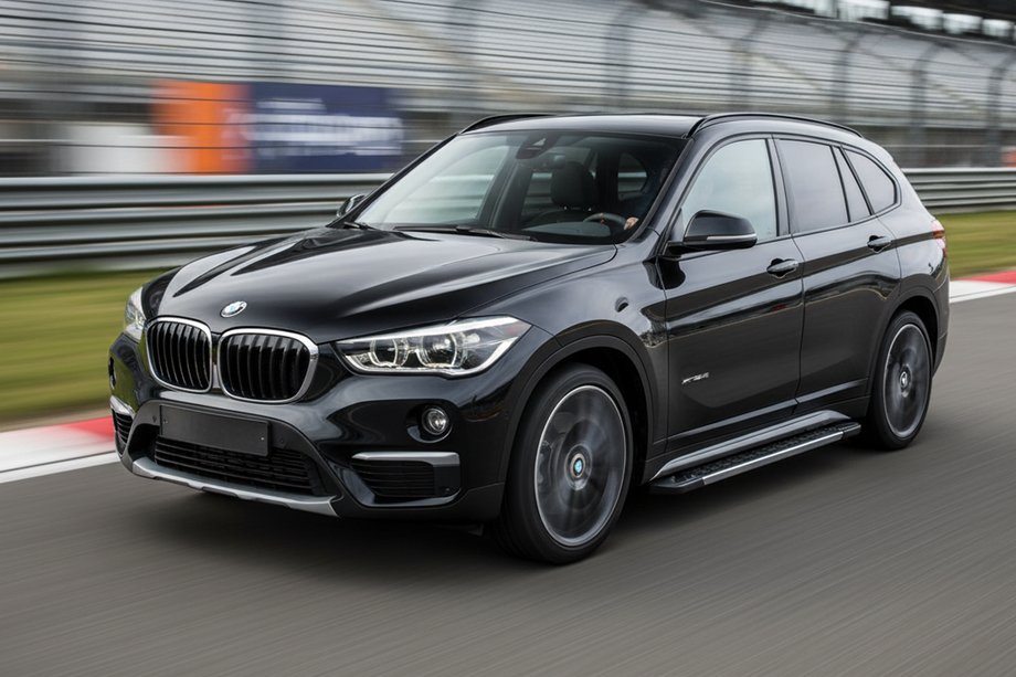 BMW X1 F48 2015–2022 RedLine sivuastinlaudat (2 kpl, alumiini) Image