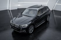 BMW X5 F15 2013–2018 RedLine sivuastinlaudat (2 kpl, alumiini) kuva 1