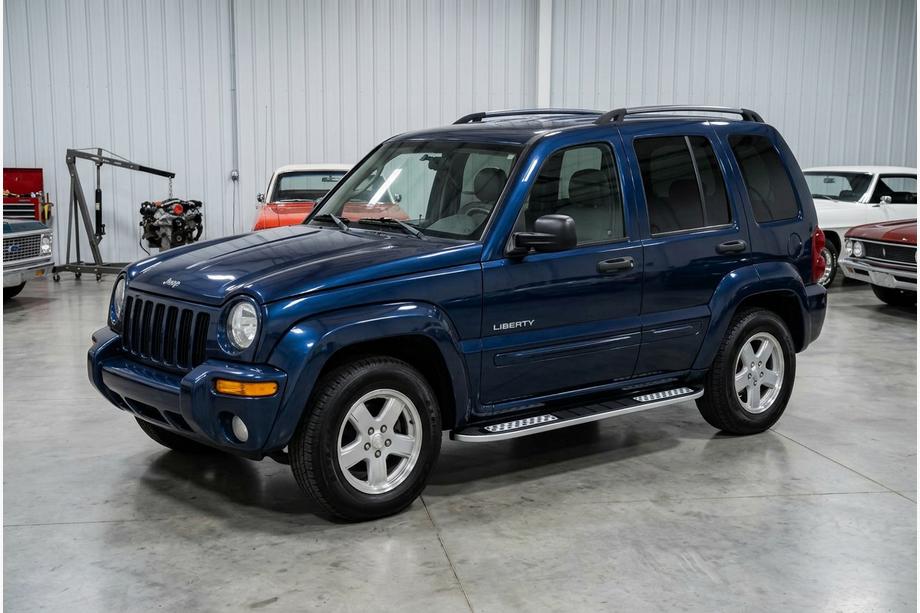 Jeep Cherokee/Liberty 2002–2007 Tayga V2 sivukynnykset (2 kpl, alumiini) Kuva 1