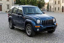 Jeep Cherokee/Liberty 2002–2007 RedLine sivuastinlaudat (2 kpl, alumiini) kuva 1