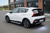 Hyundai Bayon 2021– Rainbow sivuportaat (2 kpl, alumiini) kuva 1
