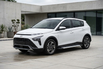 Hyundai Bayon 2021– Sivuaskelmat Vision New Grey (2 kpl, alumiini) kuva 1