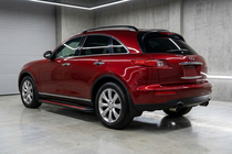 Infiniti FX 2003–2008 Sivuporrassarja Maya Red (2 kpl, alumiini) kuva 1