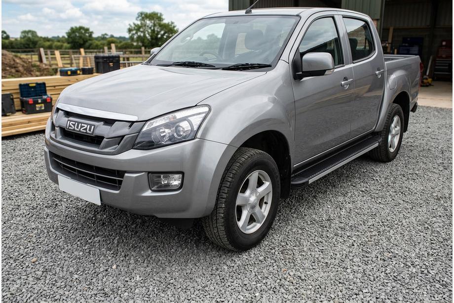 Isuzu D-Max 2011–2019 Sivuportaat Maya V1 (2 kpl, alumiini) Image