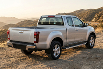 Isuzu D-Max 2011–2019 BlackLine-sivuporrast (2 kpl, alumiini) kuva 1