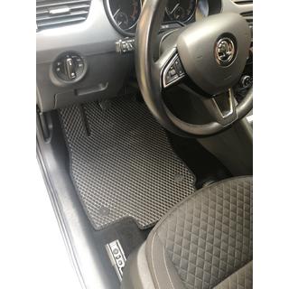 EVA-lattiamatot (mustat) Skoda Octavia III A7 2013–2019 kuva 2