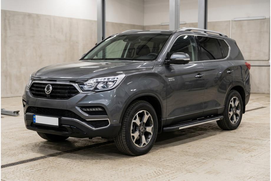 SsangYong Rexton II 2017– Sivuastinlaudat Bosphore Grey (2 kpl, alumiini) Image