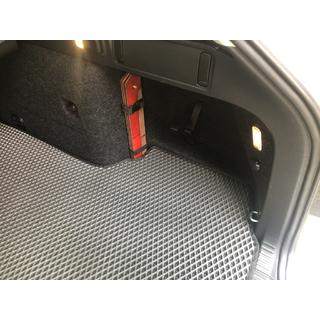 Tavaratilan matto SW V-4 (EVA, musta) Skoda Octavia III A7 2013–2019 kuva 4
