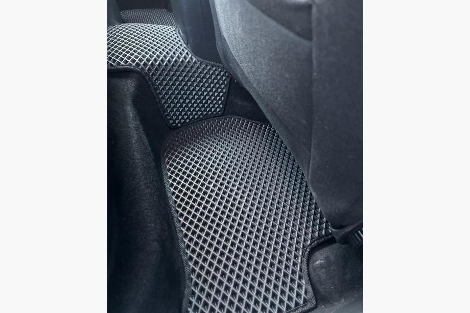 Volkswagen Golf 6 2008–2014 EVA-lattiamatot (mustat) Kuva 3