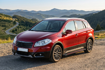 Suzuki SX4 S-Cross 2013–2016 Sivuporrassarja Maya Red (2 kpl, alumiini) kuva 1